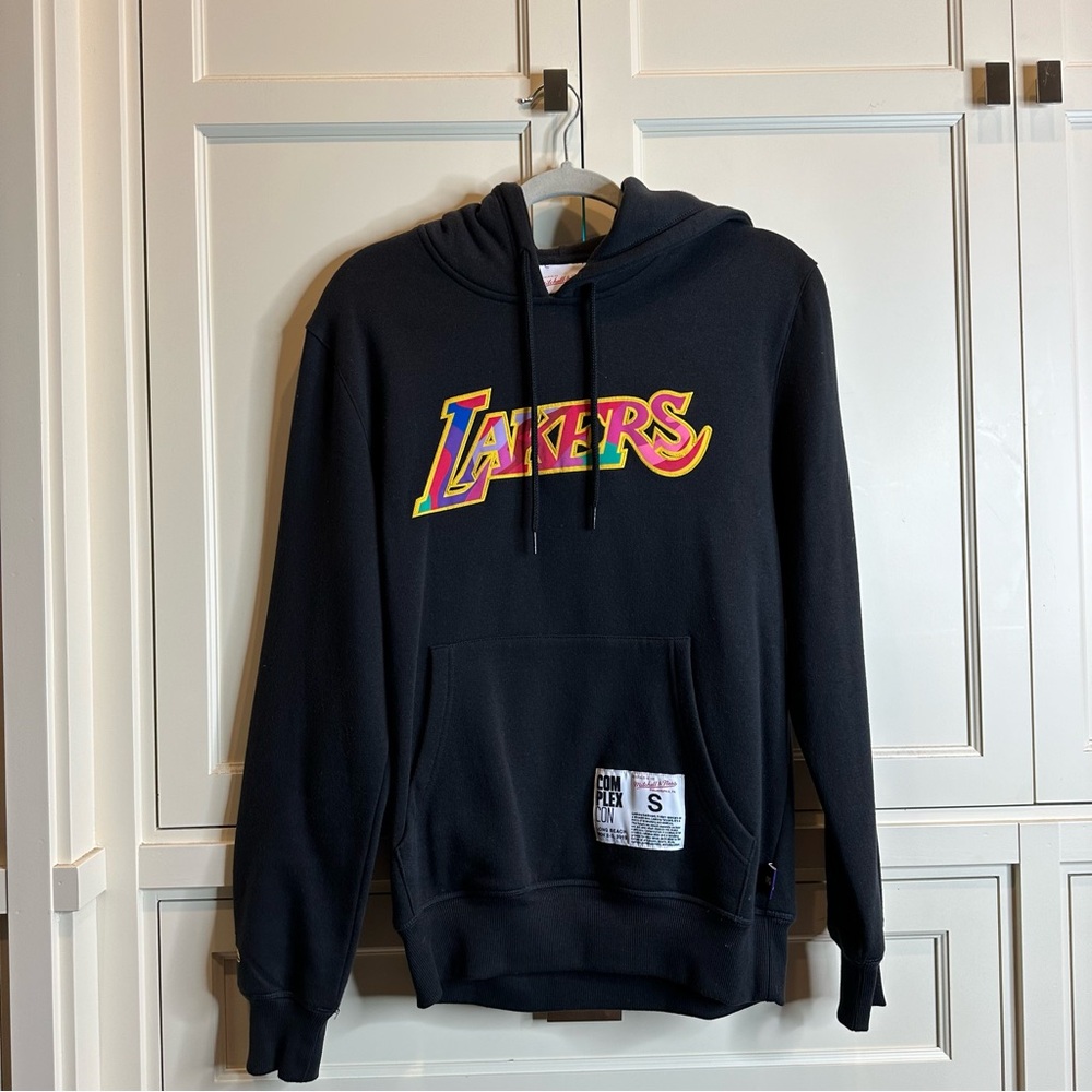 Lakers Complex Con x Takashi Murakami